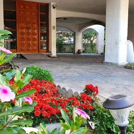 Semesterbostad Alexia's In *