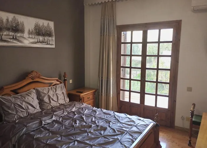 Semesterbostad Alexia's In *