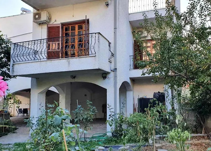 Semesterbostad Alexia's In *